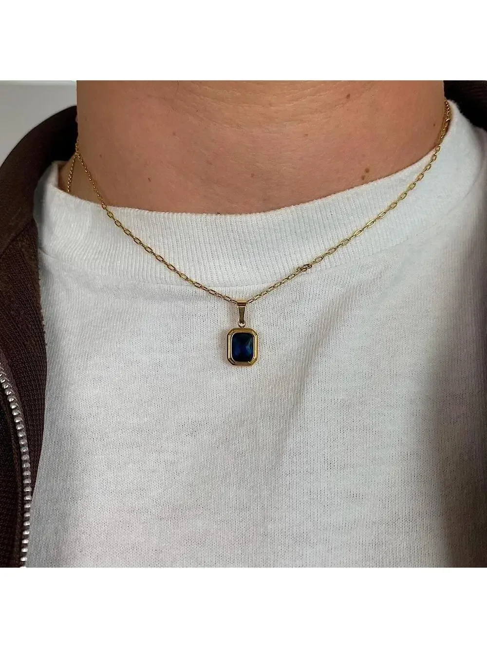 Vintage Classy Gold Chain Blue jewel opal pendant necklace. Gold Plated